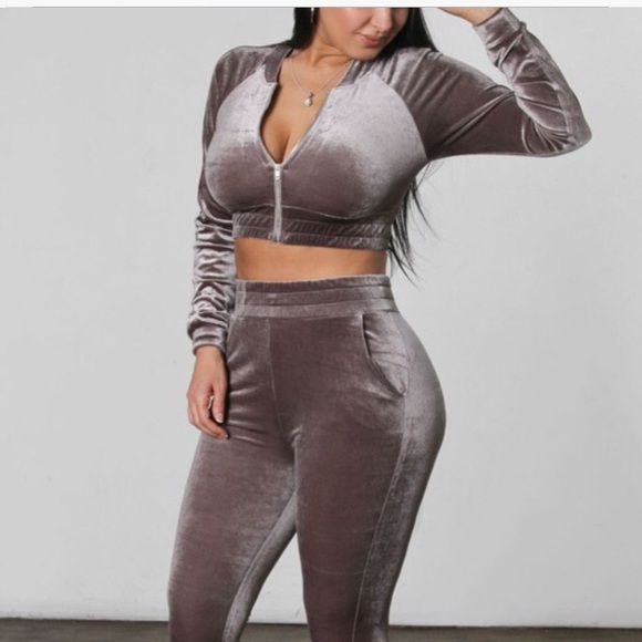 Two piece suede jumpsuit so cute - Picture 2 of 4